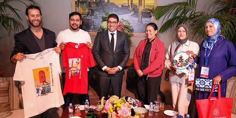 Adidas et le Ministère de la Culture lancent des T-shirts inspirés du patrimoine marocain.
