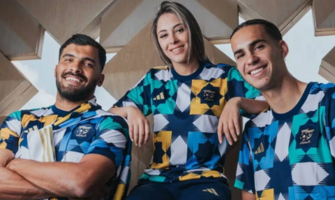 Des t-shirts Adidas aux couleurs du patrimoine marocain.