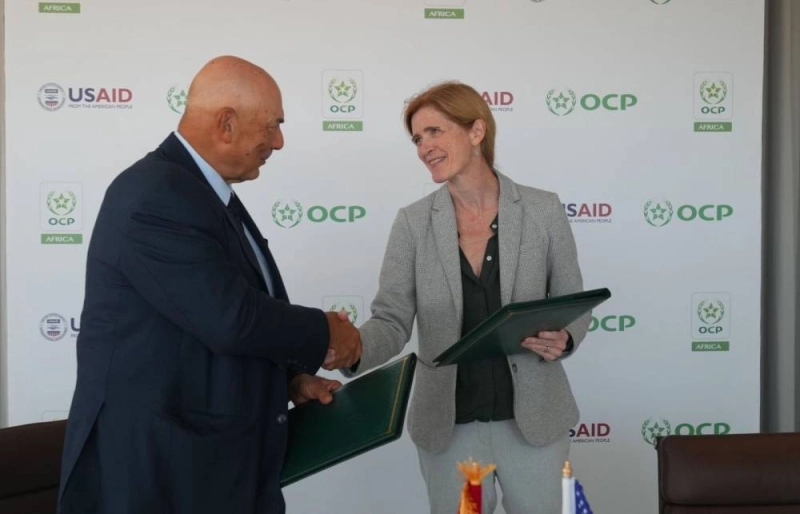 Mostafa Terrab, président-directeur général du groupe OCP et Samantha Power, administratrice de l'USAID.