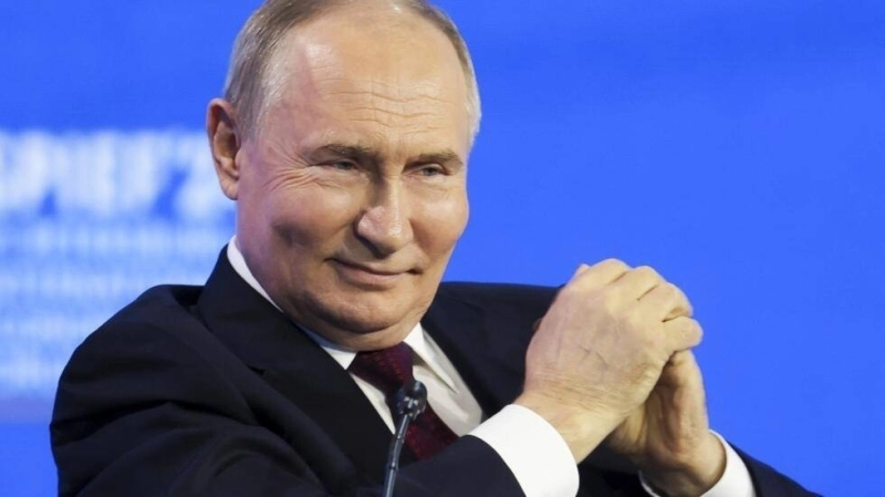 Vladimir Poutine semble satisfait des Européennes... mais pas trop
