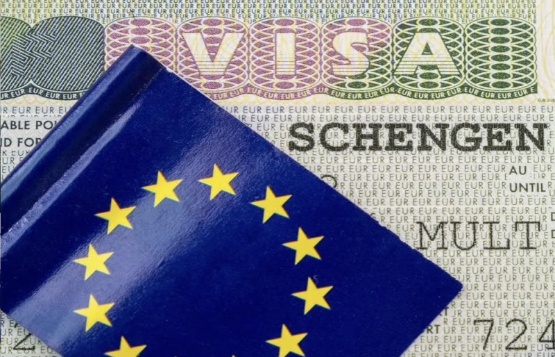 Le visa qu'il soit accordé ou refusé pour l'Europe c'est tout bénéf.