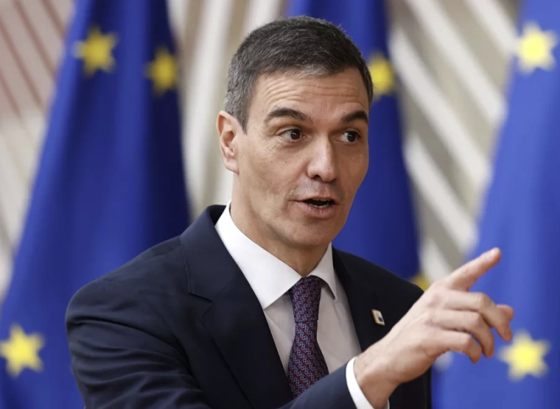 On lui cherche des failles, mais Pedro Sanchez résiste