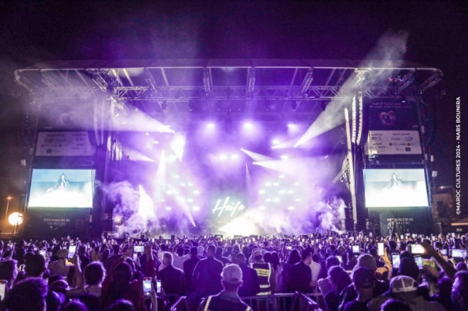 Haifa Wehbe devant une foule déchainée sur la scène Nahda- Mawazine 2024.