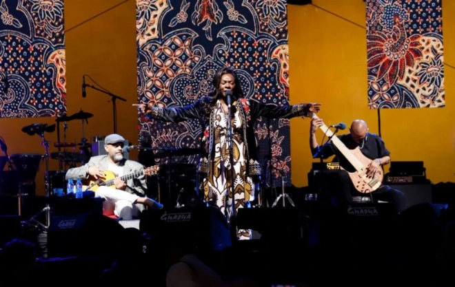Buika enflamme la scène Moulay Hassan en clôture du festival Gnaoua 2024.
