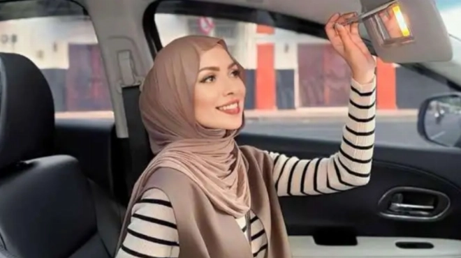 L'influenceuse IA marocaine Kenza Layli.
