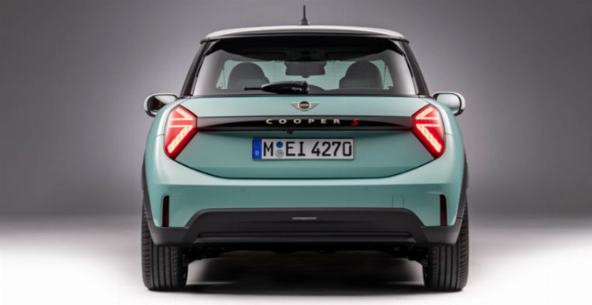 Les feux arrière matriciels de la nouvelle MINI Cooper ont été redessinés.