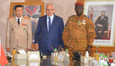 Les ministres en charge de la Défense du Maroc Abdellatif Loudiyi et du Burkina Faso, le Général Kassoum Coulibaly