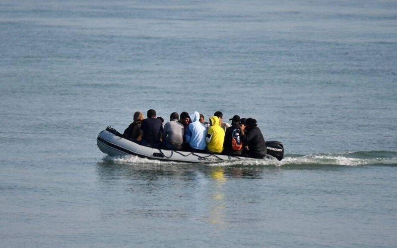 Ils préparent leur "voyage" clandestin sur les réseaux sociaux