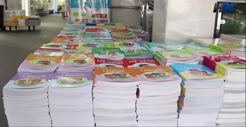 Les prix des livres augmentent chaque année, généralement entre 10 et 15 dirhams.
