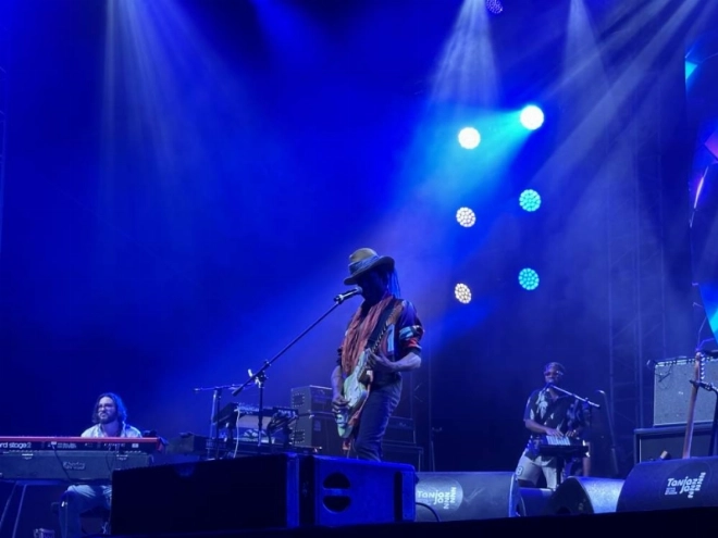 Le guitariste et chanteur nigérian Keziah Jones- Tanjazz 2024.