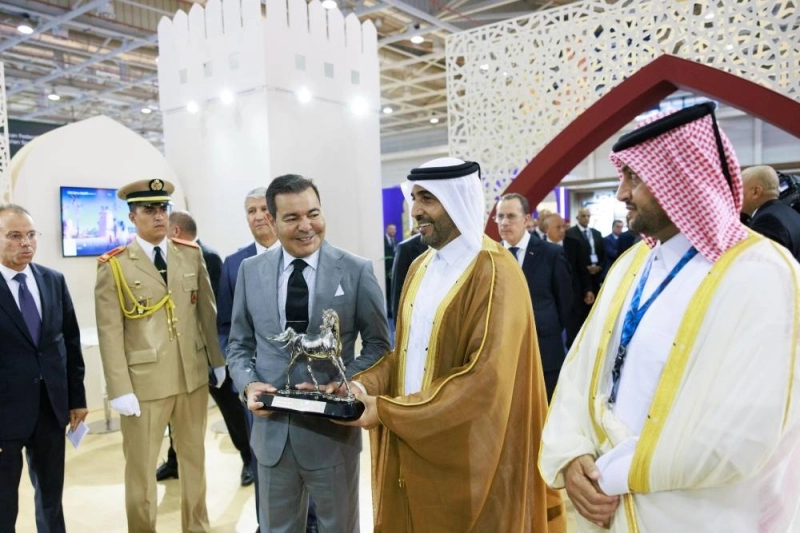 SAR le Prince Moulay Rachid lors de sa visite au stand du QREC- Salon du Cheval 2024.