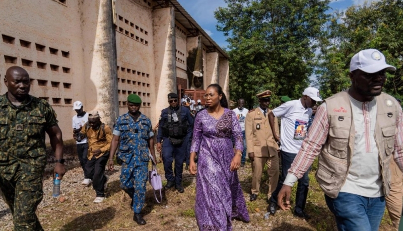 La ministre guinéenne des Postes, des Télécommunications et de l'Economie numérique, Rose Pola Pricemou, lors de la pose de la première pierre du Hub numérique à Fria.