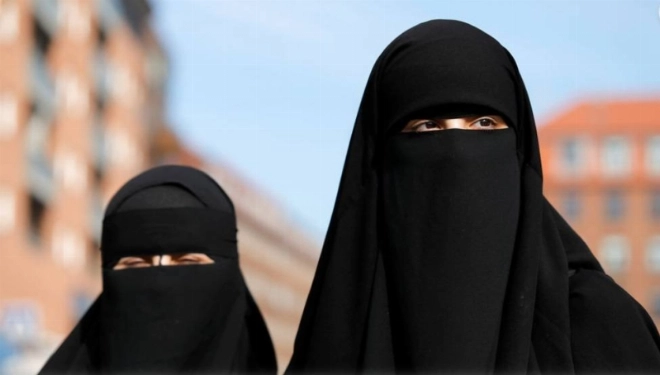 Niqab, be or not to be ?