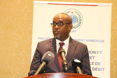 Le ministre de la Communication, chargé des Postes et des Télécommunications, Radwan Abdillahi Bahdon lors de la présentation de la stratégie nationale de développement du haut débit.