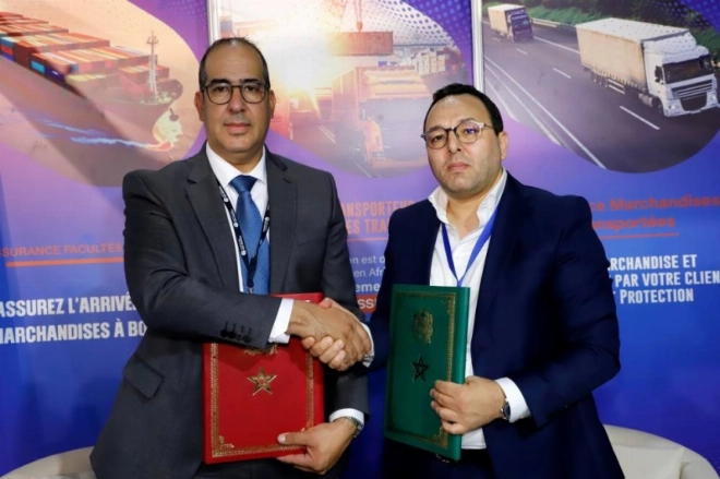 Mustapha Chaoune, président de l'UAOTL et Adil Khalifi, directeur général Scasco assurances.