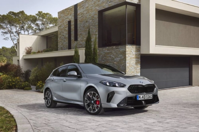 La nouvelle BMW Série 1 est proposée à partir de 328.000 DH pour la version118i.