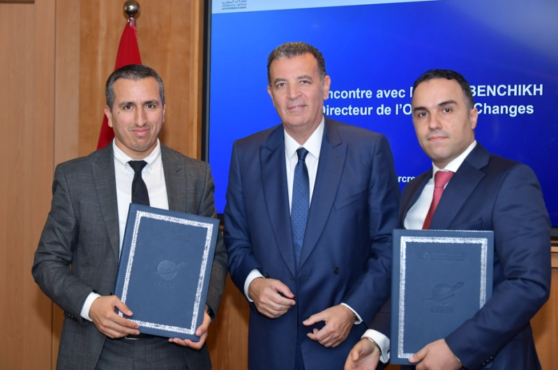 Driss Benchikh, Directeur de l’Office des Changes, Reda Lahmini, président de la commission procédures administratives et judiciaires de la CGEM et Chakib Alj, président de la CGEM.
