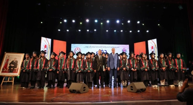 Photo de famille de Abdellatif Hammouchi avec les brillants-es primé-es