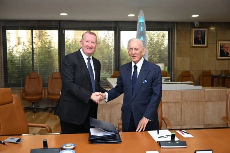 Othman Benjelloun, président de O Tower et Daniel Wakeling, vice-président du développement luxe chez Hilton.