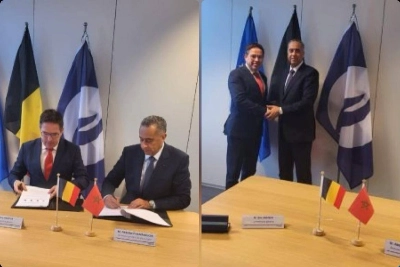 Abdellatif Hammouchi signant le plan d'action avec Éric Snoeck