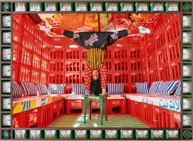 L'exposition FIQ! de Hassan Hajjaj rend hommage aux acrobates marocains.