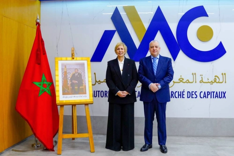 Nezha Hayat, Présidente de l’AMMC et Jawhar Nfissi, Président de l’ANRF.