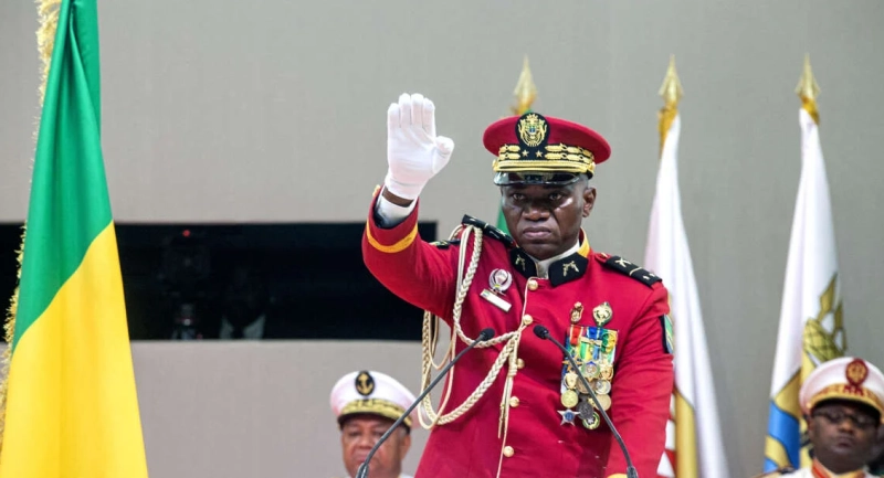 Le président de la transition, le général Brice Oligui Nguema