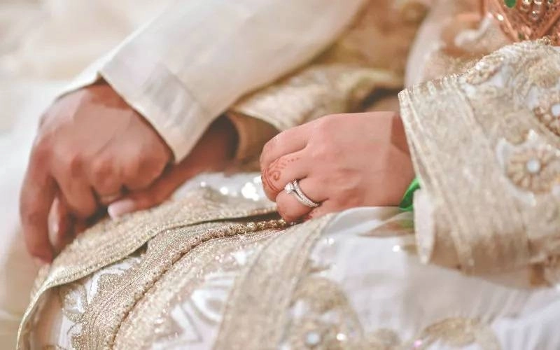 Renoncer au mariage, simple rumeur et prétendu effet "prématuré"