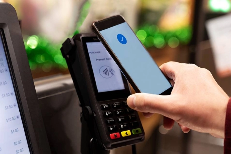 Fruit d’un partenariat entre ORA Technologies et la filiale de la banque centrale populaire, M2T, Ora Cash vise à démocratiser l’inclusion financière.