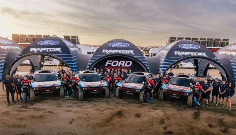 Ford Performance remporte la 3e place dans la catégorie Ultimate avec le Raptor T1 .