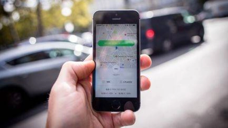 Une étude est en cours pour élaborer un cadre légal adapté aux VTC.