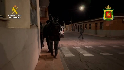 Intervention d'une Brigade des forces spéciales de la Guardia Civil dans le cadre de cette opération préparée conjointement avec la DGST.