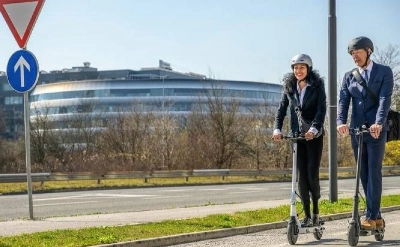 Même en trottinette, le code de la route doit être respecté