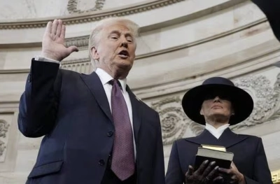 Trump prêtant serment