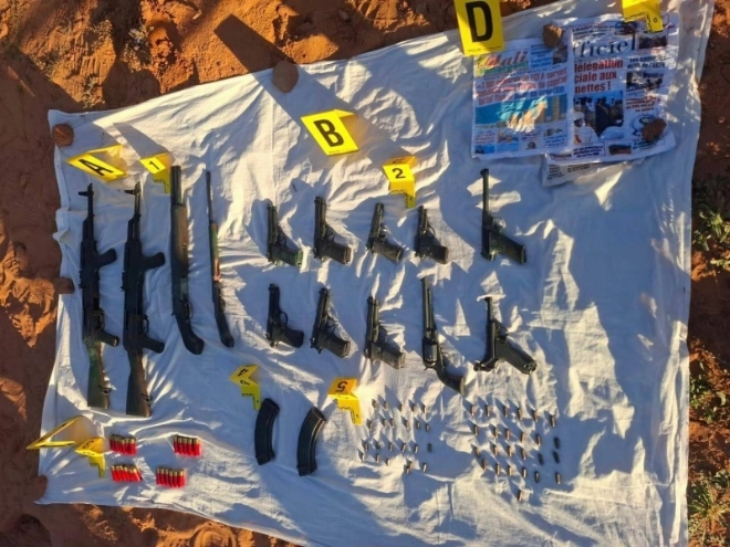 En plus des armes, un journal provenant du Mali a été découvert