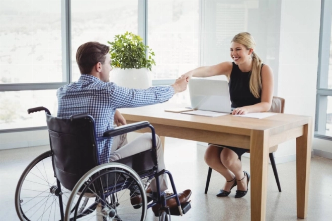 L'inclusion et l'accès à l'emploi des priorités