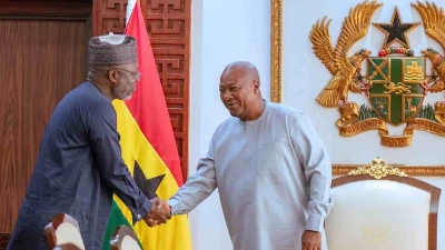 Le Président de la Commission de la CEDEAO, Dr Omar Alieu Touray, a été reçu en audience le 26 février 2025 par le Président du Ghana, John Dramani Mahama