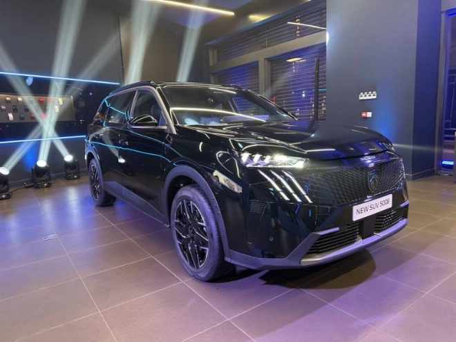 Doté de la plateforme STLA Medium, le nouveau Peugoet 5008 Hybride 7 places est proposé à 365 000 DH.