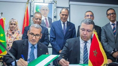 Tarik Senhaji, directeur général de la Bourse de Casablanca et Mohamed-Lemine Dhehby, gouverneur de la Banque Centrale de Mauritanie (BCM.)