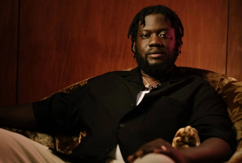 Michael Kiwanuka se produira le 22 juin 2025 au Théâtre Mohamed V de Raba.