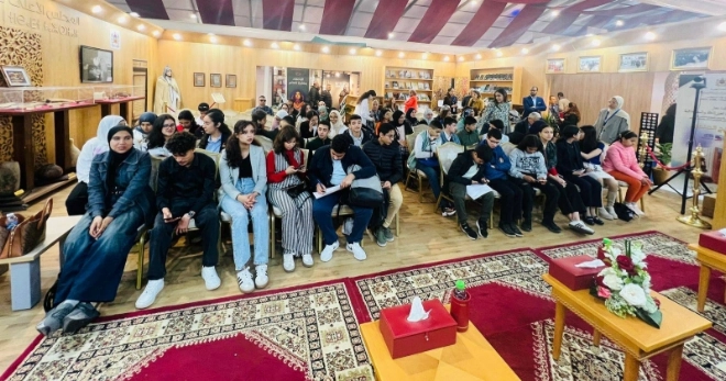Les enfants parlementaires plaident une justice adaptée aux enfants au Salon du livre à Rabat.