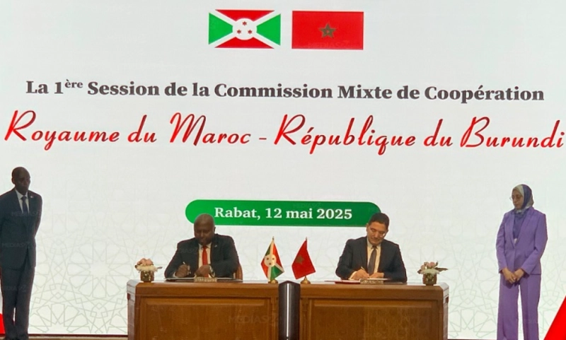 Nasser Bourita et son homologue burundais, Albert Shingiro, lors de la 1ère session de la Commission Mixte de Coopération entre le Royaume du Maroc et la République du Burundi.