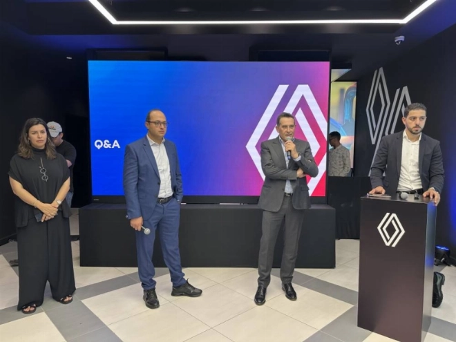 Conférence de presse du lancement de la nouvelle gamme Renault E-Tech au showroom rnlt Casablanca.