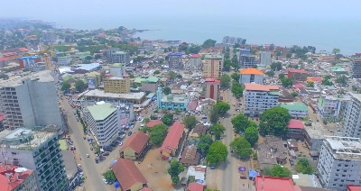 Conakry, capitale et la plus grande ville de Guinée,