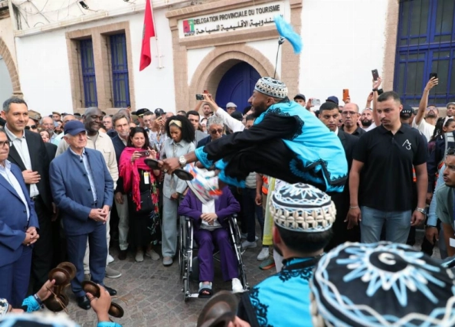 André Azoulay lors de la parade d'ouverture- Festival Gnaoua 2025.