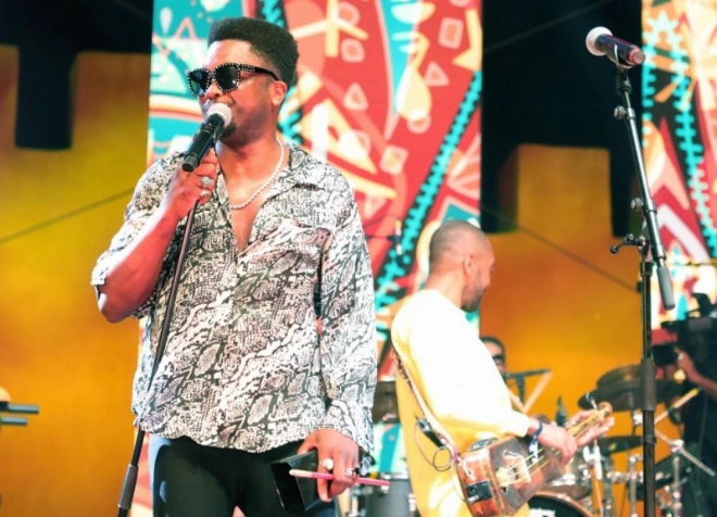 Le cubain Cimafunk en clôture du festival Gnaoua 2025.