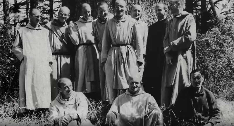 Extrait du documentaire “Meqbouline, les hôtes de Toumliline” de Izza Edery-Génini.