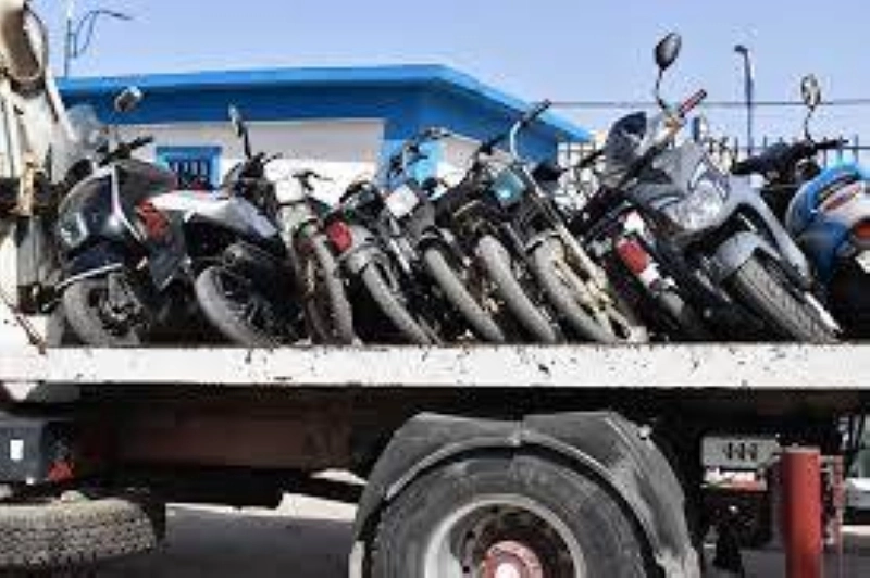 La NARSA intensifie ses contrôles sur les motos trafiquées pour réduire les accidents et sanctionner les véhicules non conformes.