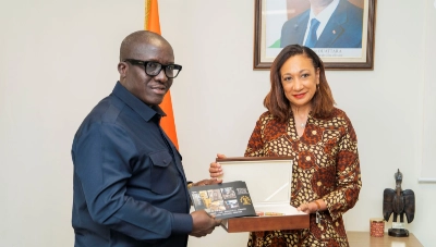 Françoise Remarck, ministre de la Culture et de la Francophonie, et Alfredo Malú, ministre de la Culture, de la Jeunesse et des Sports de la Guinée-Bissau,