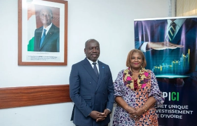 Solange Amichia, directrice générale du Centre de promotion des investissements en Côte d’Ivoire (CEPICI), aux côtés de Ghislain Mondza Mboma, directeur de l’Agence de promotion des investissements du Gabon (API).